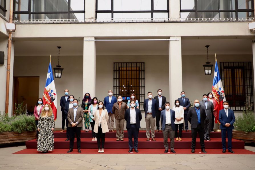 Delegado Presidencial Regional en primera reunión presencial con Ministra Siches