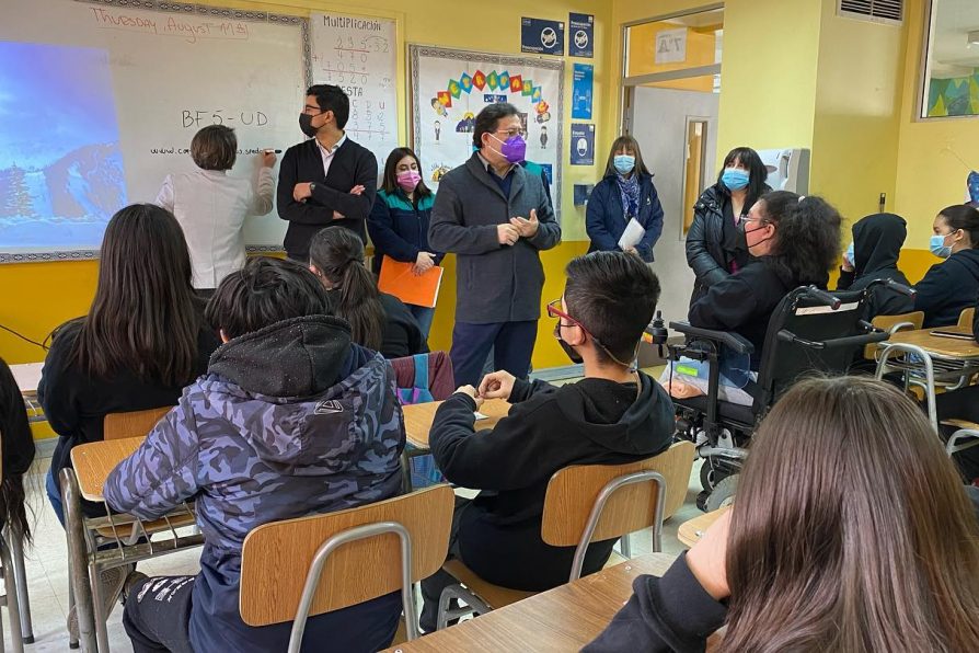 Junaeb asigna más de 6.800 becas a estudiantes de Aysén